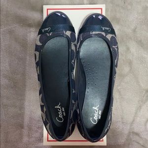 Coach flats